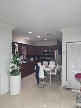 16201 SW 169th Ave in Miami, FL - Building Photo - Building Photo