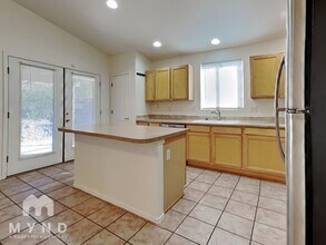 2874 W Simplicity Dr in Tucson, AZ - Foto de edificio - Building Photo