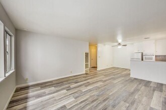 210 Athol Ave in Oakland, CA - Building Photo - Building Photo