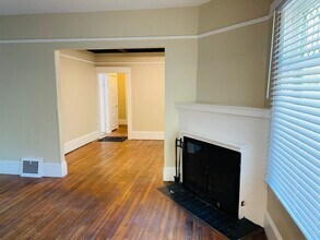 325 SE 27th Ave in Portland, OR - Building Photo - Building Photo