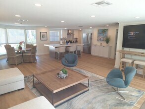 1203 Lyric Ln in Sarasota, FL - Building Photo - Building Photo