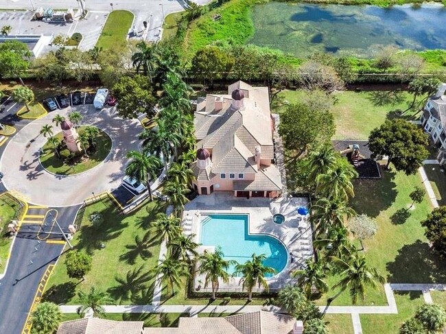 property at 2202 Belmont Ln