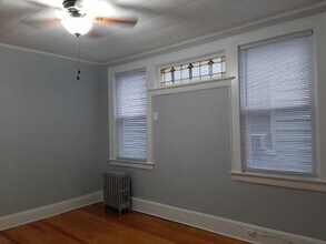 760 Hamilton St, Unit 2nd floor apt. in Harrison, NJ - Building Photo - Building Photo