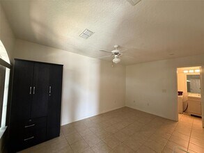 936 Washington Palm Loop in Davenport, FL - Building Photo - Building Photo
