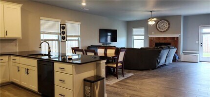 2041 Tallgrass Ter in Centerton, AR - Building Photo - Building Photo