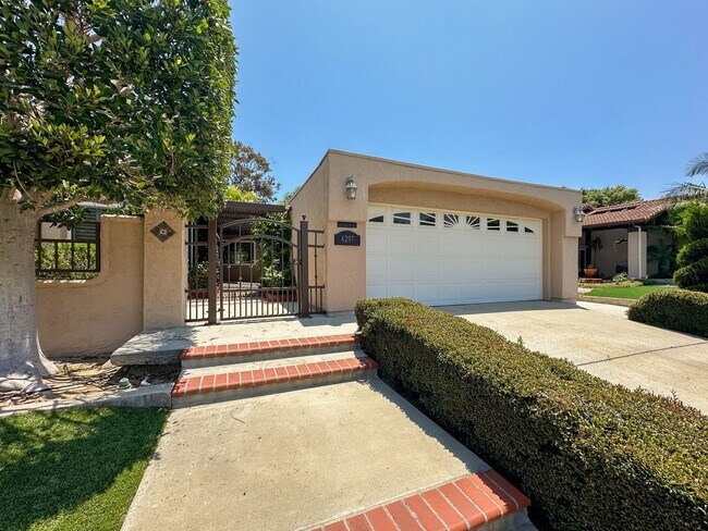 4297 Calle De Vida in San Diego, CA - Building Photo - Building Photo