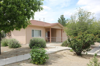 Deer Hollow Senior Apartments in Bloomfield, NM - Building Photo - Building Photo