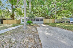 1326 42nd St in Orlando, FL - Building Photo