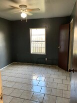 102 San Diego St, Unit Apt. A in Odem, TX - Building Photo