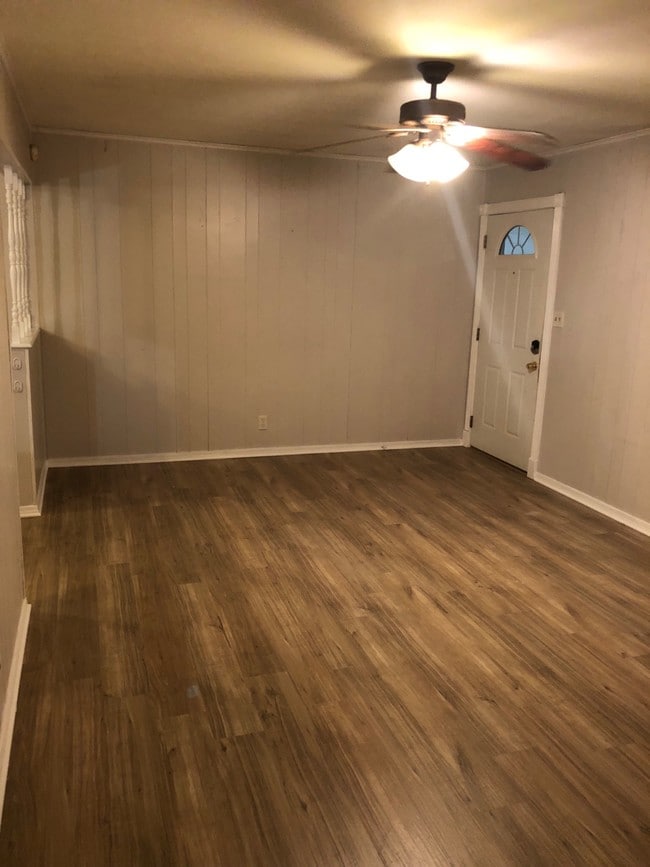 6 W 32nd St in Sand Springs, OK - Building Photo - Building Photo