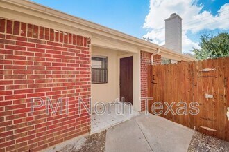 1324 Azalia Bend in Lewisville, TX - Building Photo - Building Photo