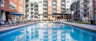 MAA River North Apartments