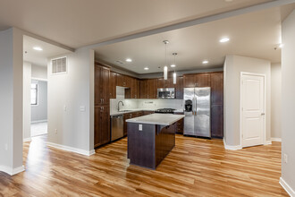 The Meridian Apartments in Salem, OR - Building Photo - Interior Photo