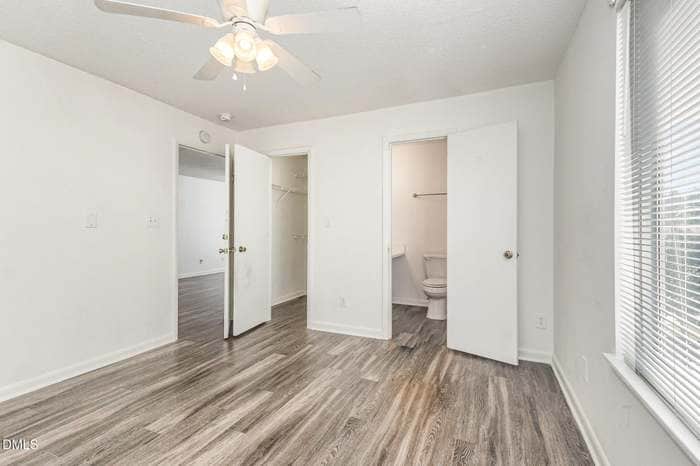 1241 University Ct in Raleigh, NC - Foto de edificio