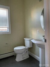 256 Myrtle Ave in Fort Lee, NJ - Building Photo - Building Photo