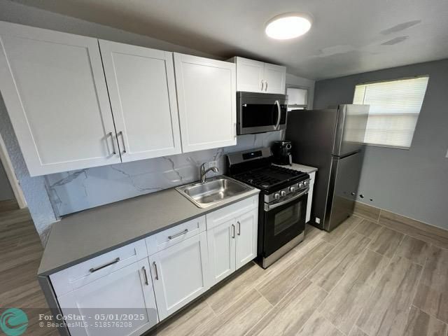 4040 NE 12th Terrace in Pompano Beach, FL - Building Photo