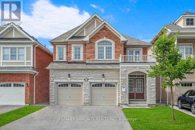 property at 2447 Moonlight Cres