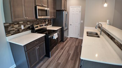 4349 Motivation Path in Cincinnati, OH - Building Photo - Building Photo