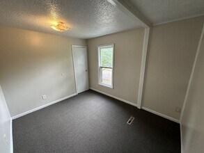 1016 E Stockbridge Ave in Kalamazoo, MI - Building Photo - Building Photo