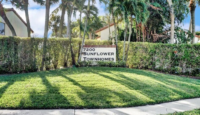 7200 NW 2nd Ave in Boca Raton, FL - Building Photo - Building Photo