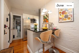 826 9th Ave, Unit 5RN in New York, NY - Building Photo - Building Photo