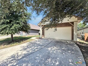 118 Hay Barn St in San Marcos, TX - Building Photo - Building Photo
