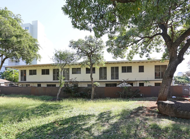 2016 Kapiolani Blvd in Honolulu, HI - Foto de edificio - Building Photo