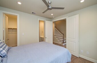 5205 Allen St in Houston, TX - Building Photo - Building Photo