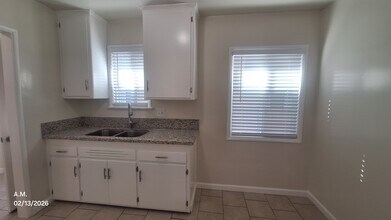 4168 W Broadway, Unit C in Hawthorne, CA - Building Photo - Building Photo