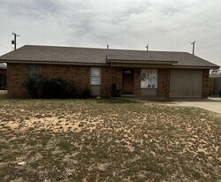 4605 Harvard St in Lubbock, TX - Building Photo