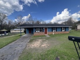 725 Beale St in Americus, GA - Building Photo