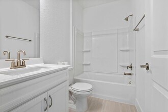 140 Darlington Ct in Liberty Hill, TX - Building Photo - Building Photo