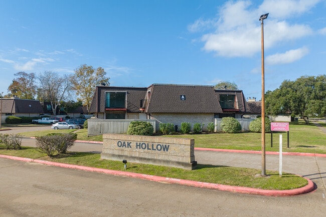 Oak Hollow