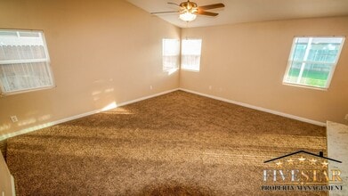 6809 Firebaugh St in Bakersfield, CA - Building Photo - Building Photo