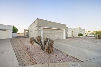 6120 E Augusta Cir in Mesa, AZ - Foto de edificio - Building Photo