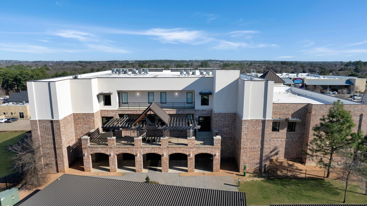 2981 Crest Ridge Drive, Unit 10, Unit 10 in Tyler, TX - Foto de edificio