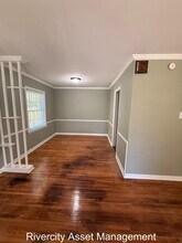 3176 Toby Ln in Memphis, TN - Foto de edificio - Building Photo