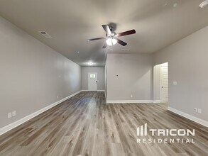 805 Crescent Way in Griffin, GA - Building Photo - Building Photo