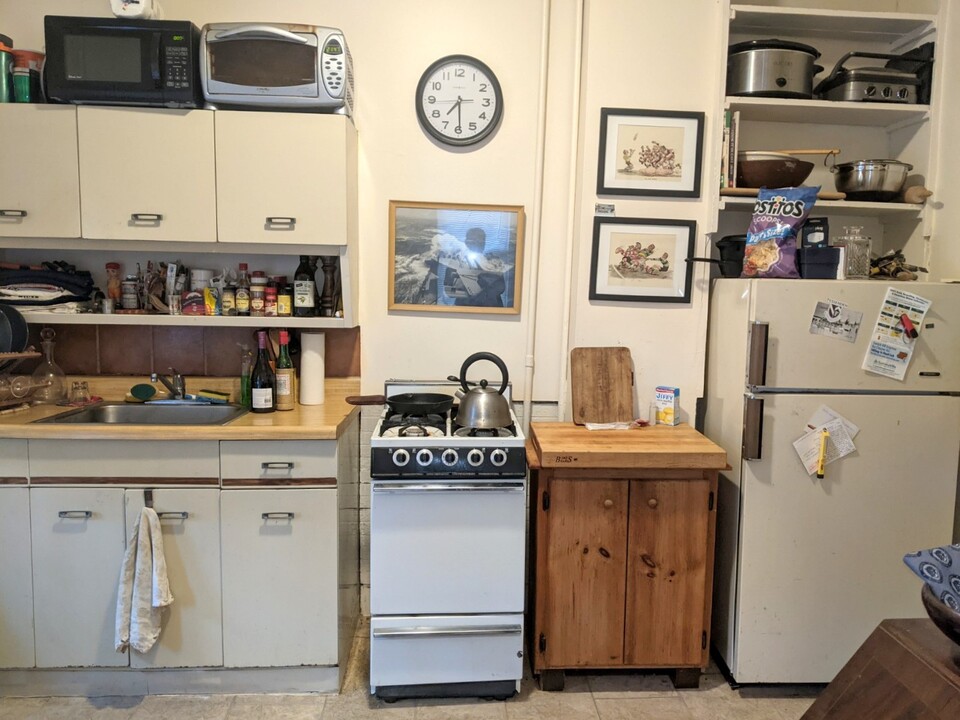 2 Evergreen Sq, Unit 1 in Somerville, MA - Building Photo