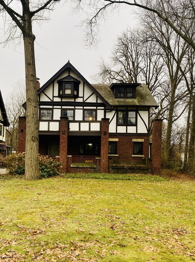 property at 607 Copley Rd