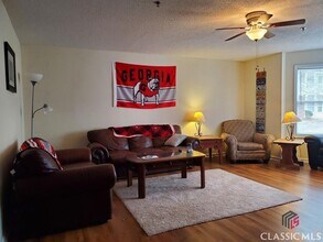1850 Cedar Shoals Dr in Athens, GA - Building Photo - Building Photo