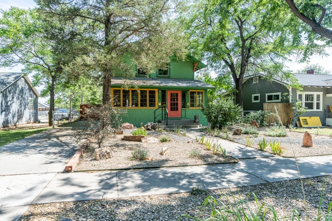 1221 Main St in Grand Junction, CO - Foto de edificio - Building Photo