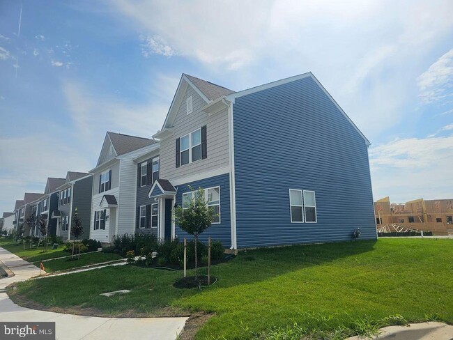 property at 10943 Farmerfield St