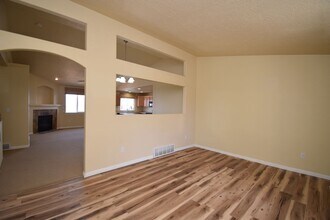 4024 Mountain Moon Dr W in Saratoga Springs, UT - Building Photo - Building Photo