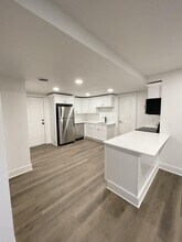 90 W Meyers Ave in Hazel Park, MI - Building Photo - Building Photo