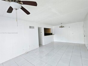 5981 Washington St in Hollywood, FL - Building Photo - Building Photo