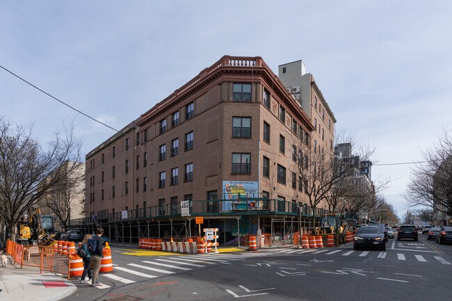 781 Washington Ave in Brooklyn, NY - Building Photo - Primary Photo