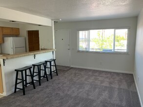 72770 Willow St in Palm Desert, CA - Building Photo - Building Photo