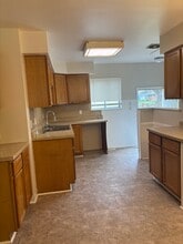 1106 MacDonald Ave in Flint, MI - Building Photo - Building Photo