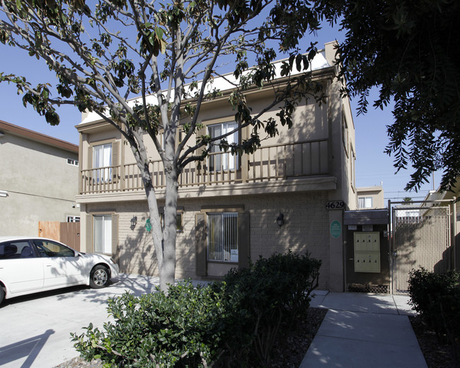 4629 Bancroft St in San Diego, CA - Building Photo - Building Photo